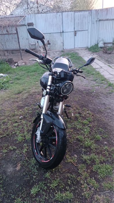 Продаю мотоцикл geon aero/stels flame 200