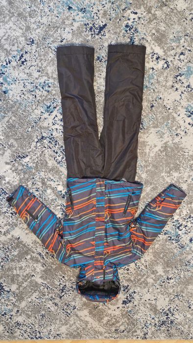 Детска ски екип грейка с гащеризон Quiksilver 162