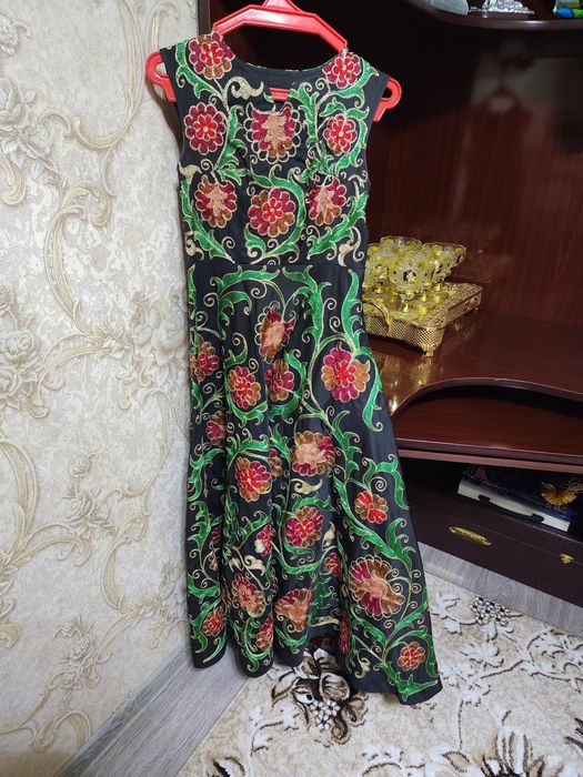 Продам платье новое