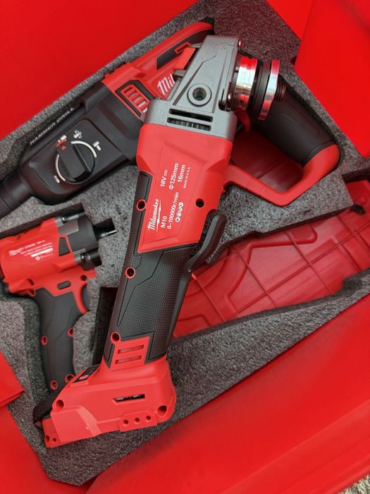 Комплект Milwaukee M18 4 Инструмента