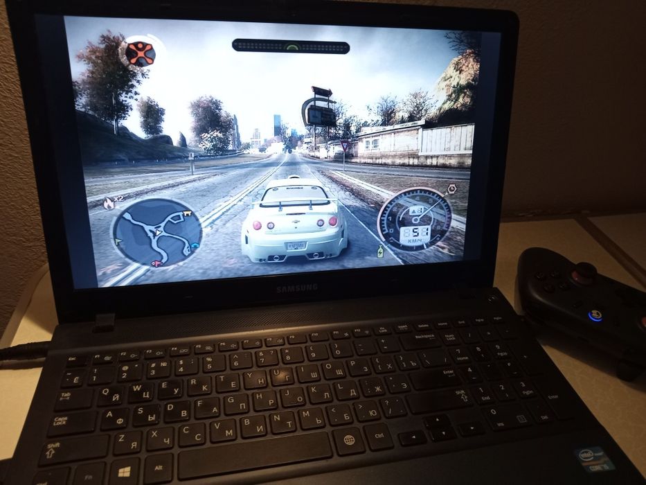 Ноутбук игровой простой