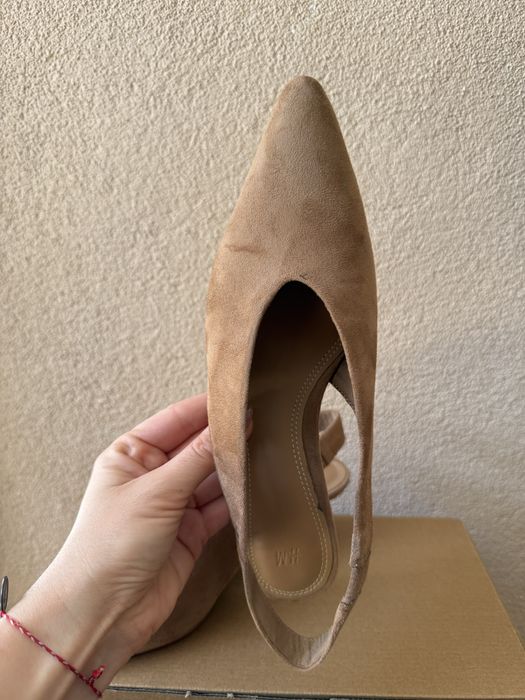 Велурени обувки H&M