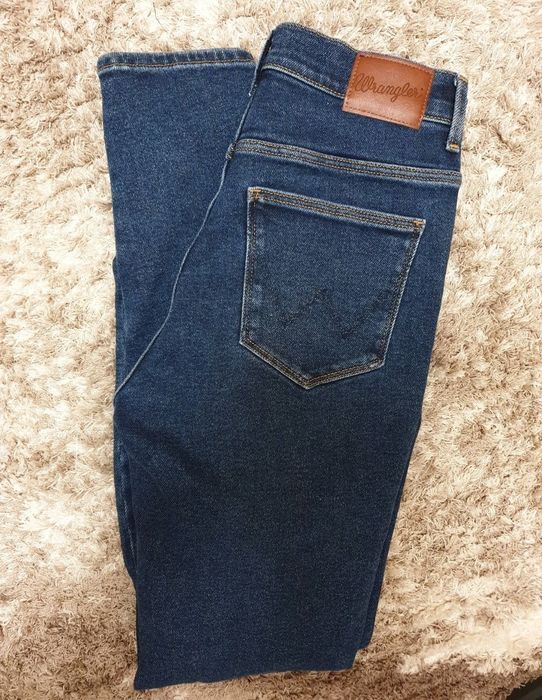 . Нови.  Дамски оригинални  дънки.  Wrangler HIGH  RISE SKINNY.