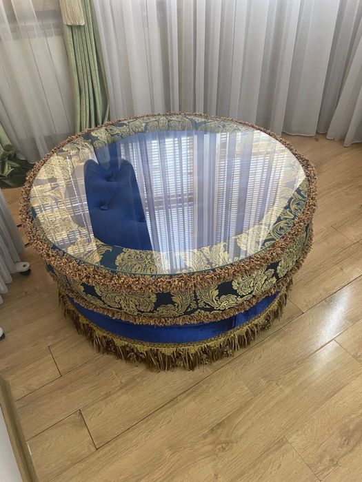 Мягкий мебель диван