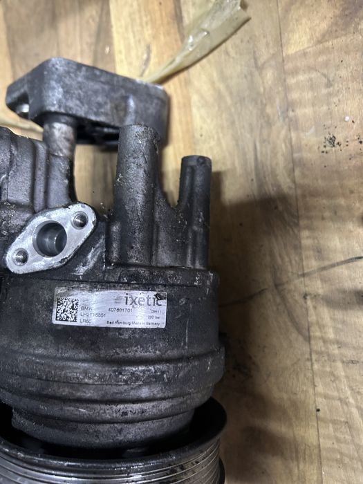 Pompa servo active steering bmw f01 f02 f06 f07 f10 f11 f15 f16