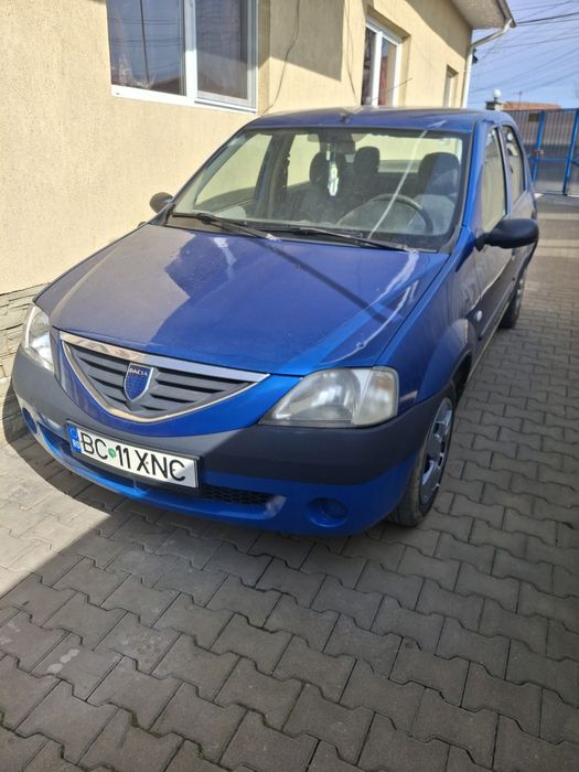 Vând Dacia Logan