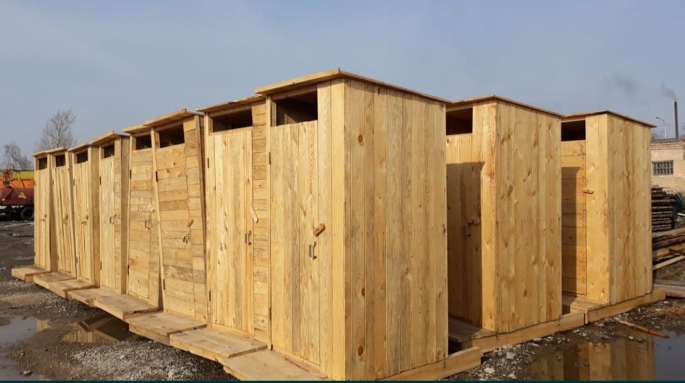 Туалет деревянный