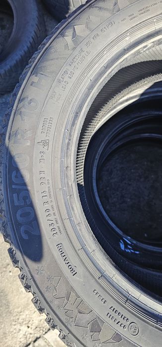205 60 R 16 Semperit Iarna...