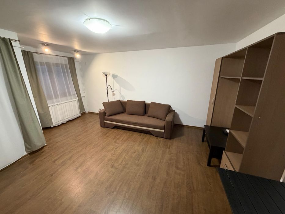 Garsoniera de inchiriat