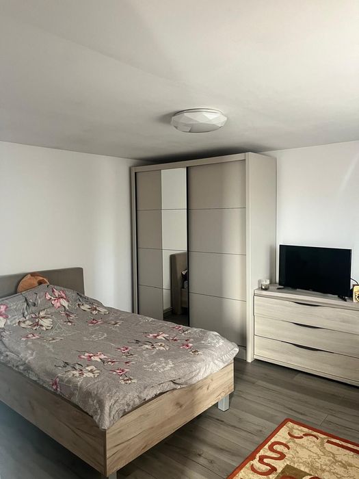 Vând casa în cernica