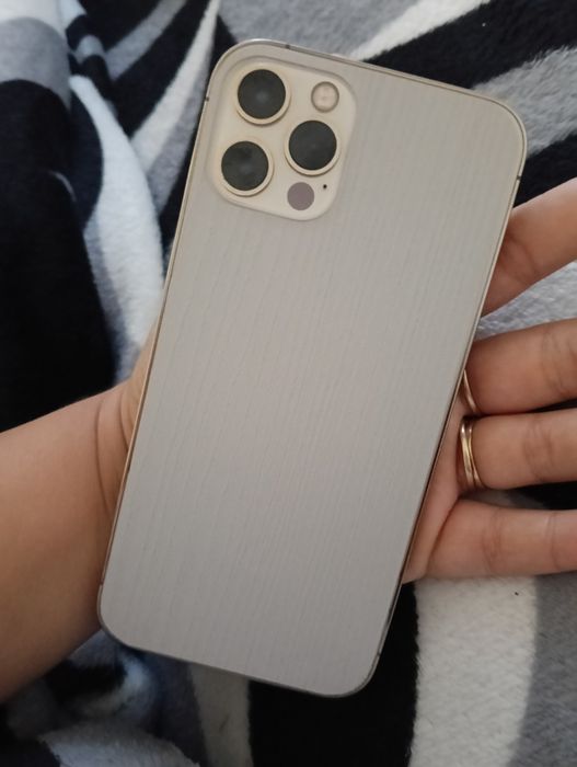 iPhone 11 pro gold