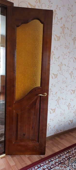 Двери из чистого дерева