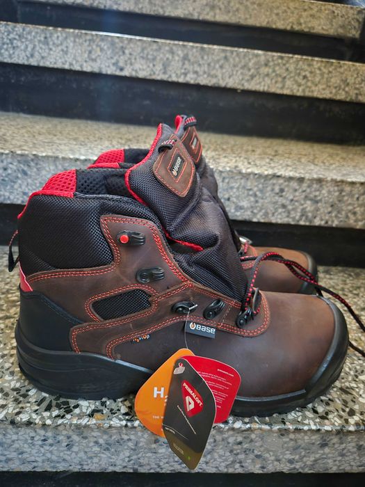 Работни обувки BASE 43 номер