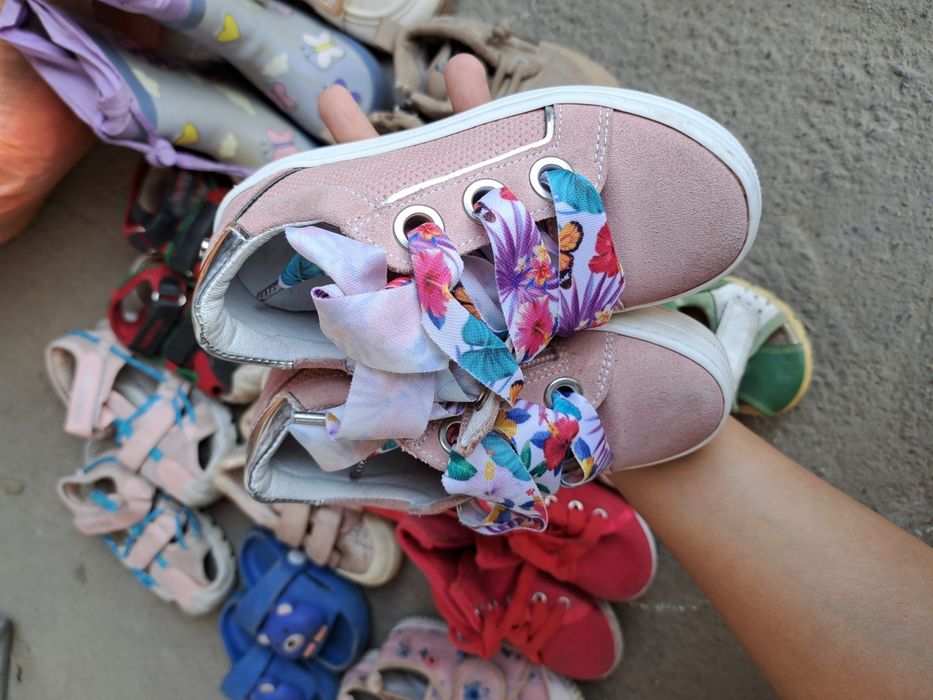 Обувь детский отдам