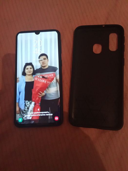 Samsung A40 бағасы 35000