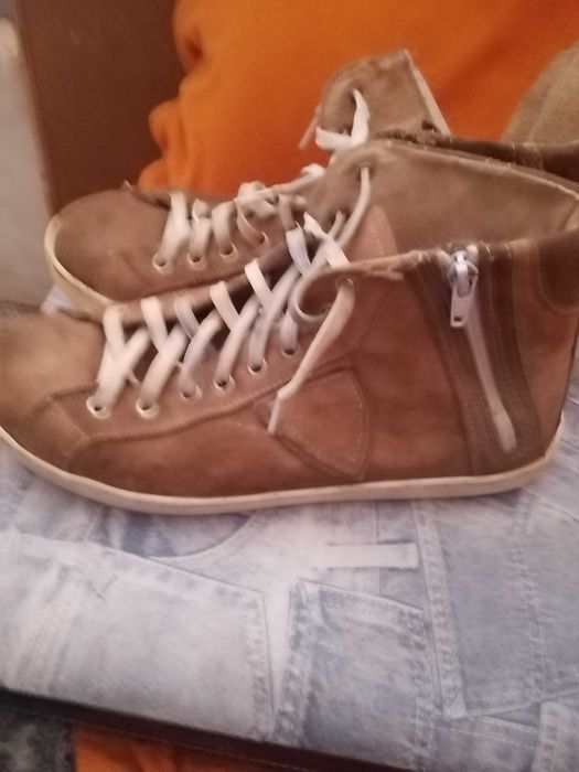 Кецове от естествен велур +подарък