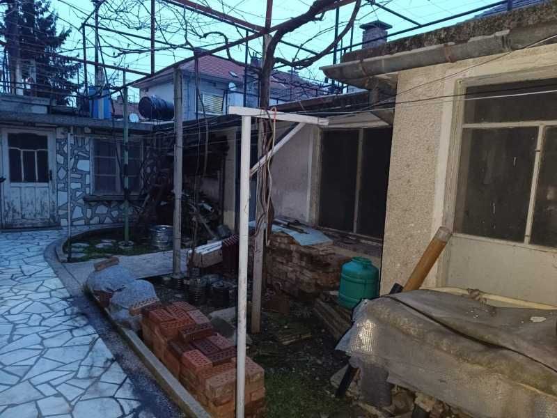 Продава се Етаж от къща в Стара Загора, Кольо Ганчев - 160 кв.м за 738 €/кв.м - Снимка #3