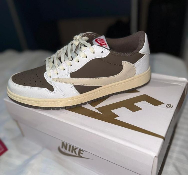 кросовки Тревис Скот