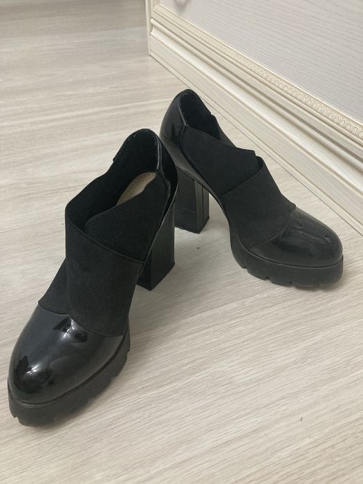 Туфли платформа,черные с носком