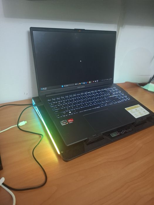 Laptop Assus vivbook GO