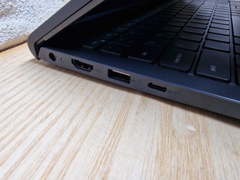 Лаптоп Dell Vostro 15 3530 Core i5 1334U 16GB 512GB SSD