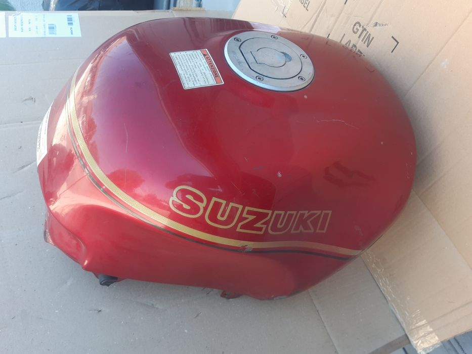 Резервоари за мотоциклети  Втора употреба(Honda,Yamaha,Kawasaki,Suzuki