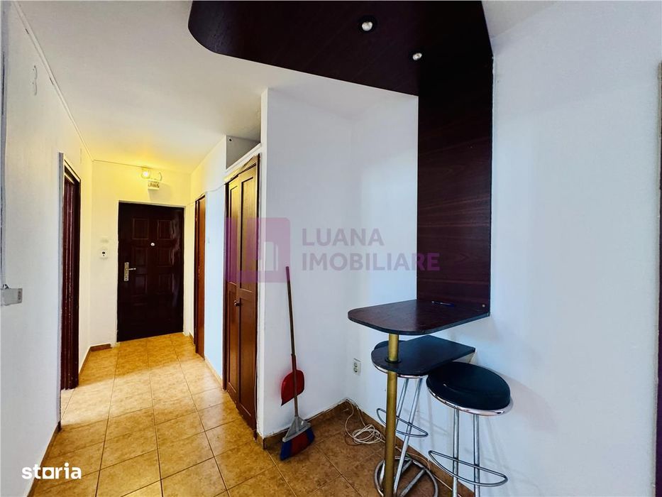Apartament cu 2 camere de vanzare | Terezian | decomandat | etaj 3
