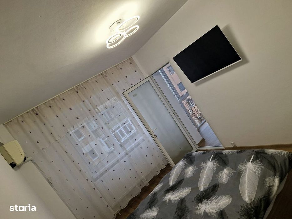 3 camere Banat , RENOVAT  Decomandat / Centrală , preț NEGOCIABIL