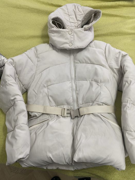 Зимно Яке в бежов цвет