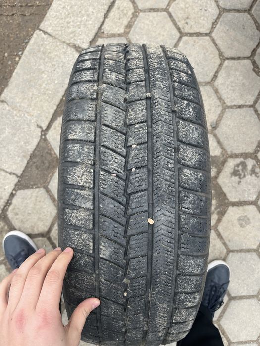 Продам всесезонку 25000 за все