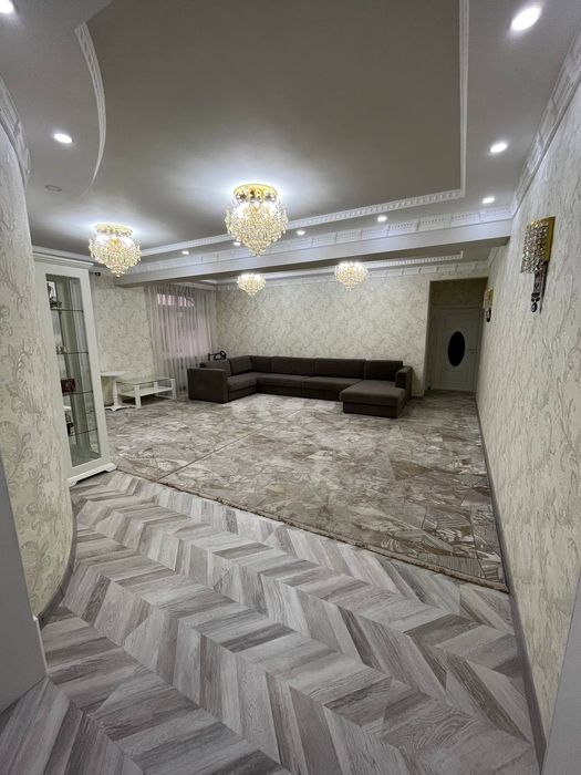 Узбекистанская 115м2; 3-ком кв;2-эт продаётся квартира