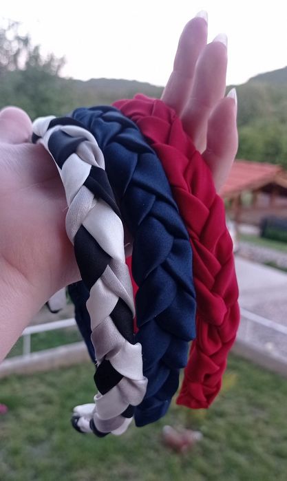Ръчно изработени аксесоари за коса