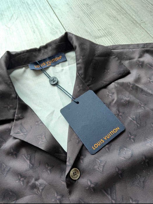 LIVRARE IN 24h | Compleu Louis Vuitton Premium