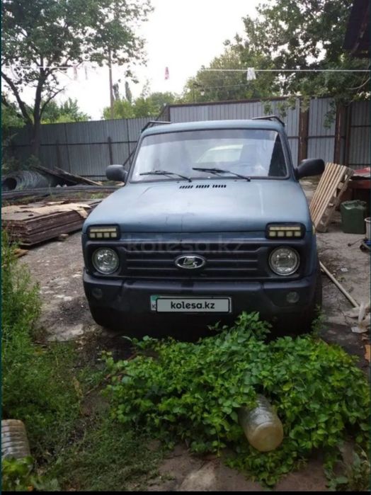 Транспорт , продам машину