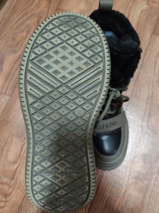 Сапоги зимние 36 размер в отличном состоянии