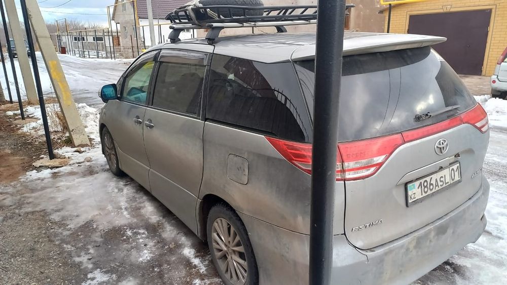 Минивен тойота Estima