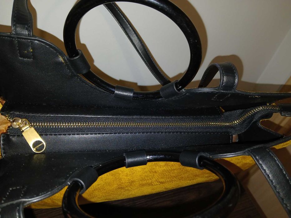 Продавам дамска чанта Parfois