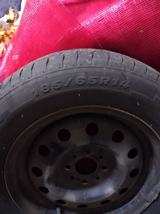 Продам шины на ладу