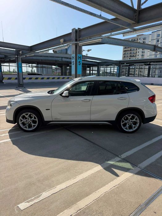 BMW X1 2012 — imagine 2