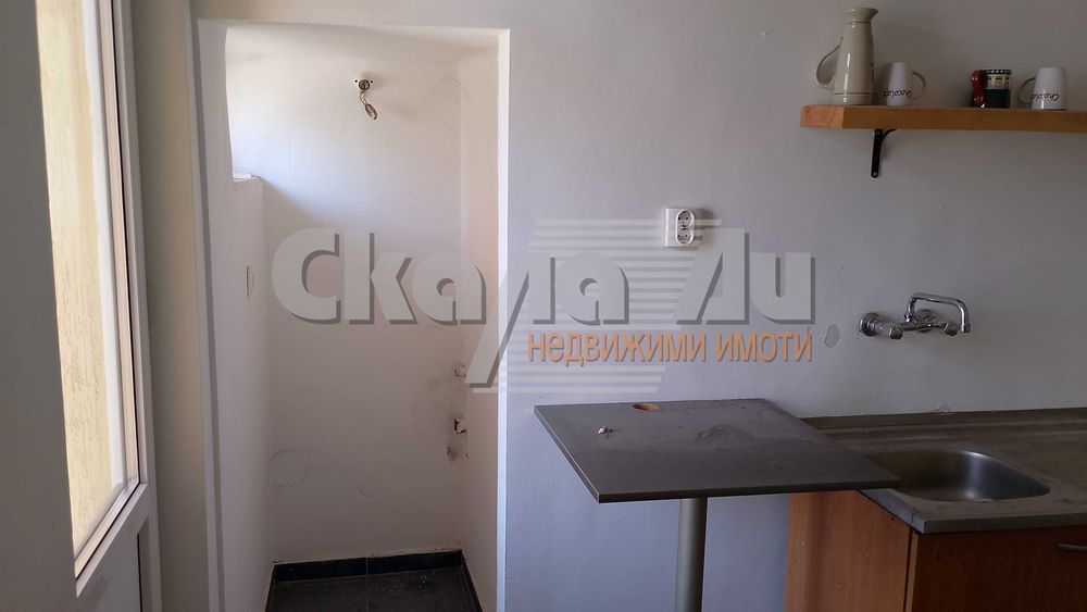 Дава се под наем Четиристаен апартамент в София, Център - 130 кв.м за 714 € - Снимка #12