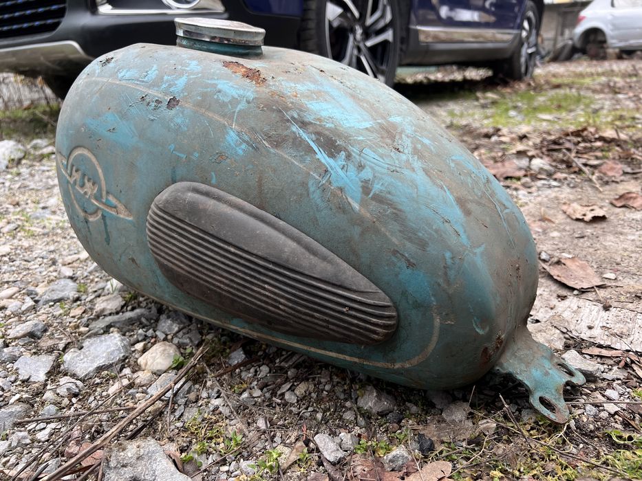 Резервоар за Иж перфектен.