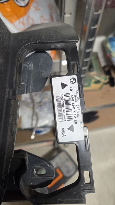 BMW..ф20 ляв стоп