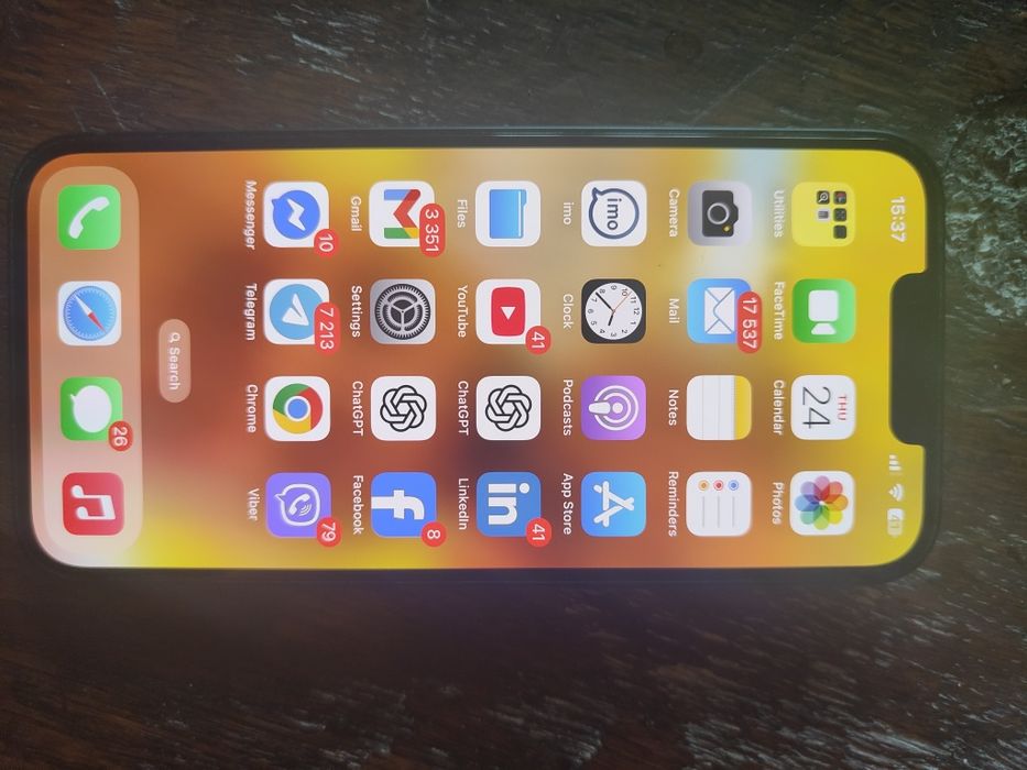 Iphone 14 128 GB / с остатъчна гаранция Виваком, над 6 месеца