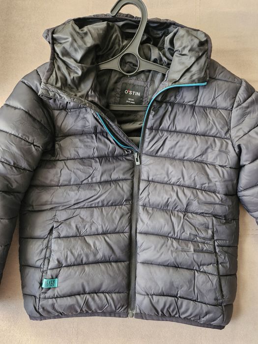 Продам куртка на мальчика