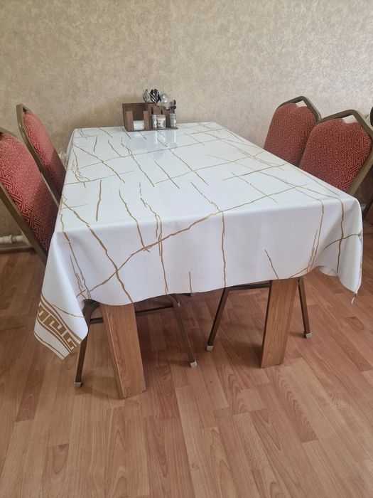 Столы, стулья для столовой, кафе. Торг. Распродажа срочная.