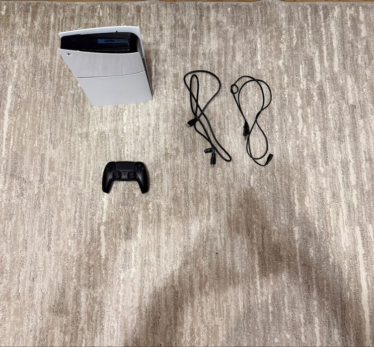 PS5 Slim+controller negru 1TB
