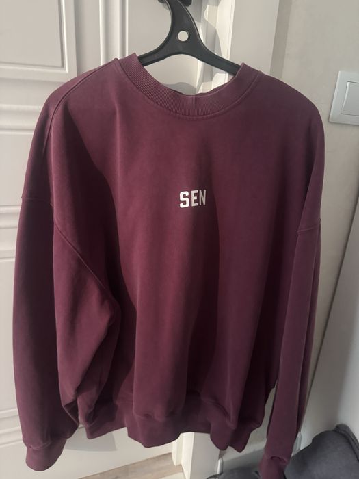 продаю свитер кофта qr