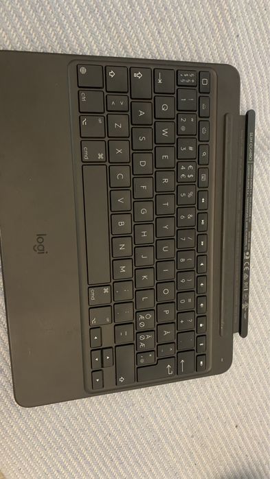 Vând tastatura logi