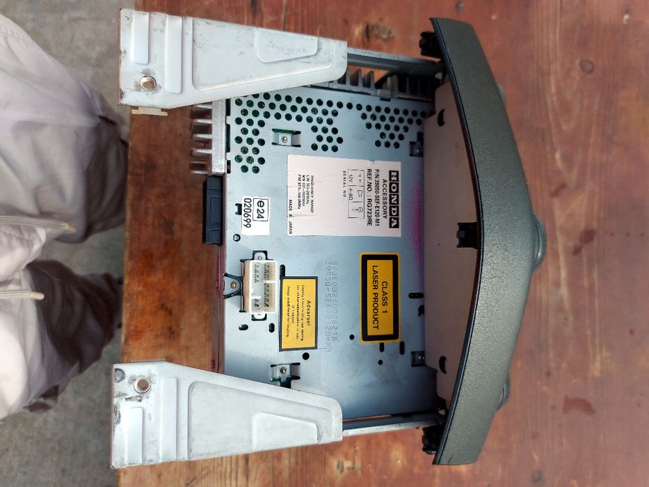 Vând  Radio Honda Accord
