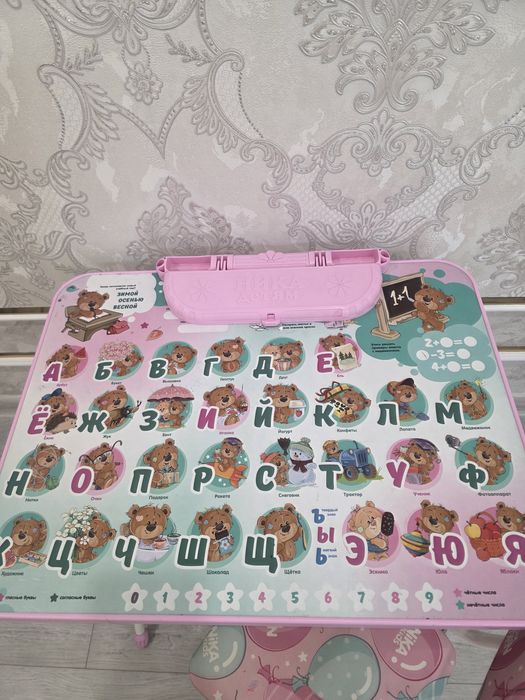 Продам парту для девочки